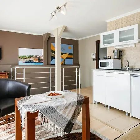 Royem Suites Апарт-отель