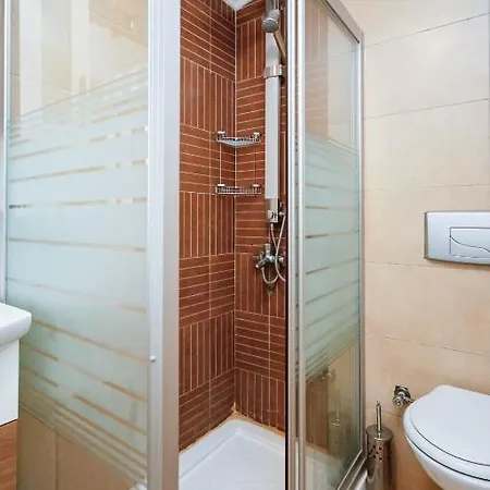 Royem Suites 3*