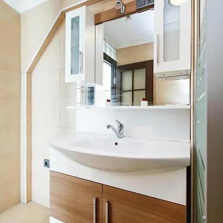 Royem Suites