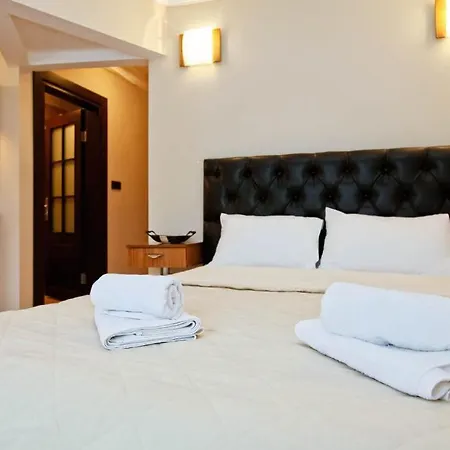 Апарт-отель Royem Suites 3*