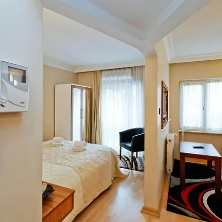 Appart hôtel Royem Suites 3*